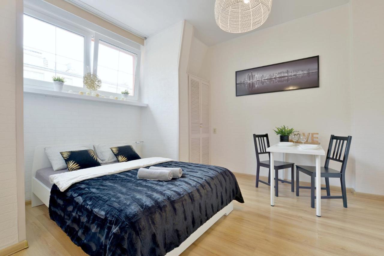Sonya Appartement Wrocław Buitenkant foto